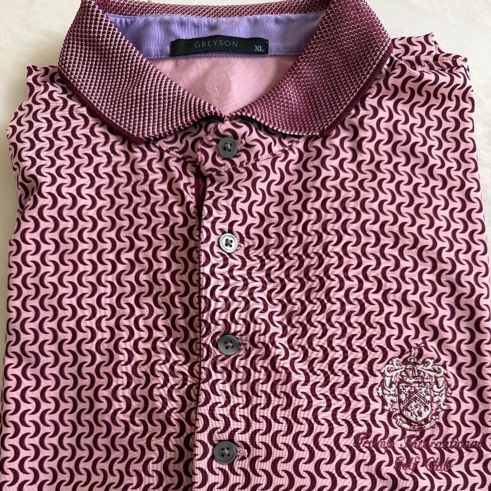 Men’s golf shirt,XL, by Greyson